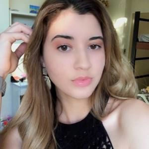 Meet your Posher, Valeria